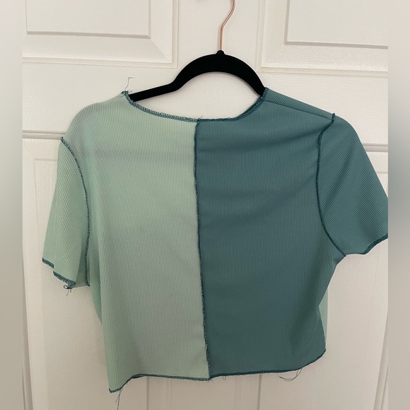 ASOS Color-block cropped tee - Picture 2 of 3